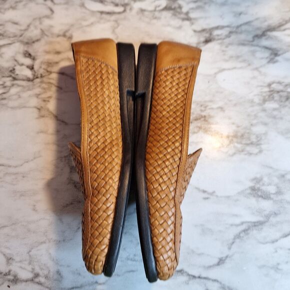 Aerosoles‎ Tobacco Leather Loafer Womens 9B Woven Slip On Low Heel Casual Work - Picture 6 of 15